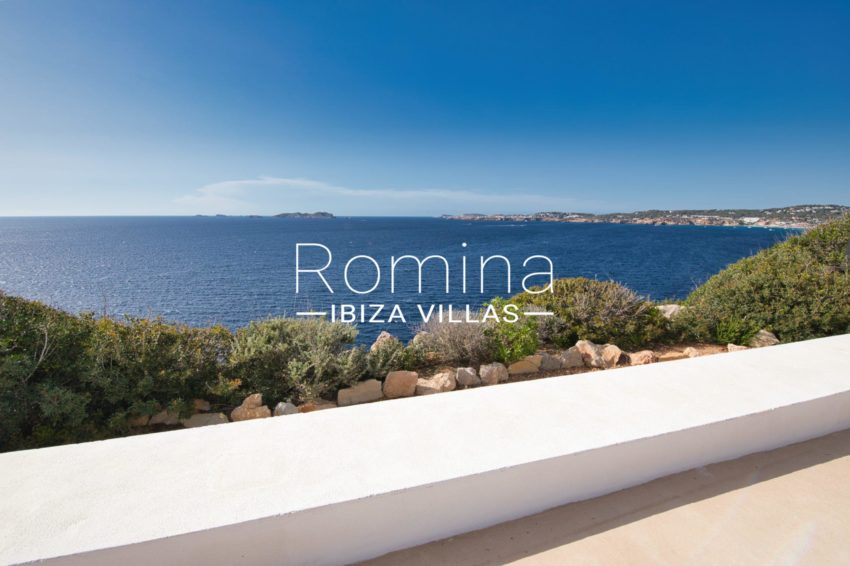 0.4 RV5241-01 VILLA MARINE ROMINA IBIZA VILLAS & CO