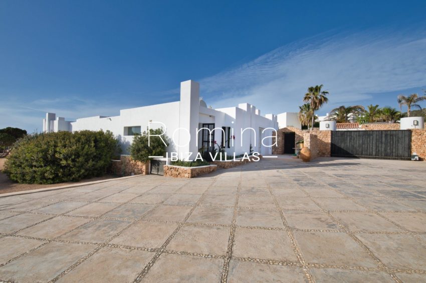 6.2 RV5241-01 VILLA MARINE ROMINA IBIZA VILLAS & CO