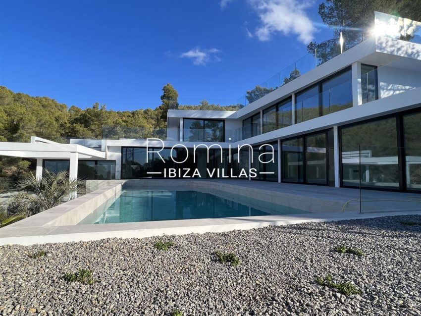 RIV ibiza-1705069454110338new-build-5-bedroom-villa-with-sea-and-sunset-views-for-sale-near-cala-salada-ibiza_(8)