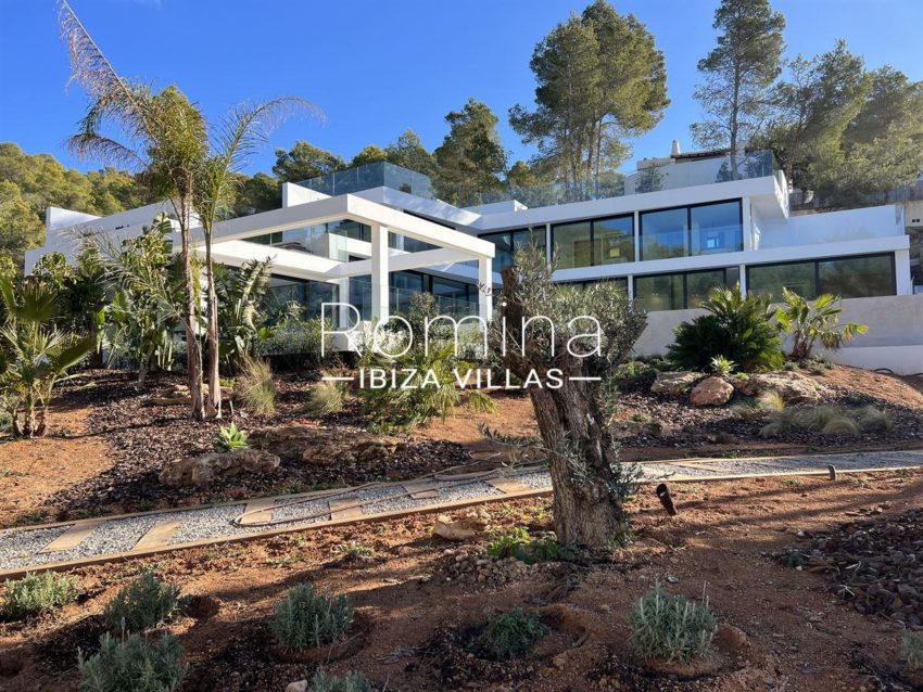 RIV-ibiza-1705069454110342new-build-5-bedroom-villa-with-sea-and-sunset-views-for-sale-near-cala-salada-ibiza_(12)