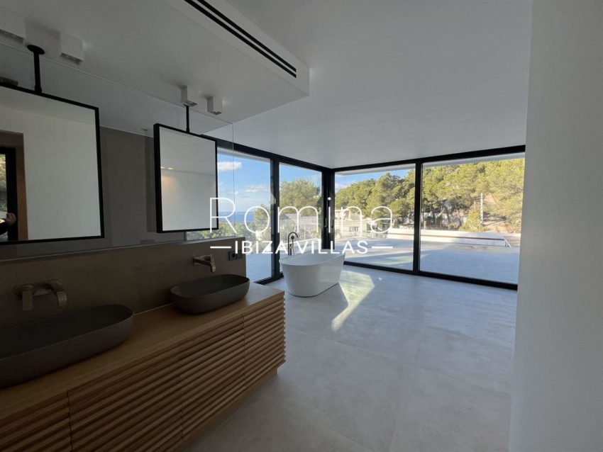 RIV-ibiza-1705069550110355new-build-5-bedroom-villa-with-sea-and-sunset-views-for-sale-near-cala-salada-ibiza_(25)