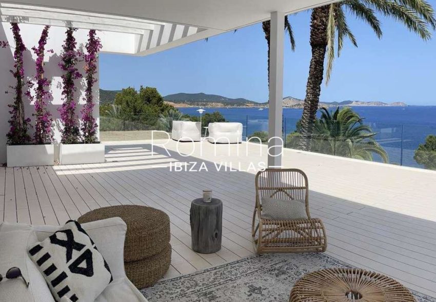 RIV-ibiza-bedroom-villa-for-a-perfect-luxury-retreat-in-es-cubells_(23)