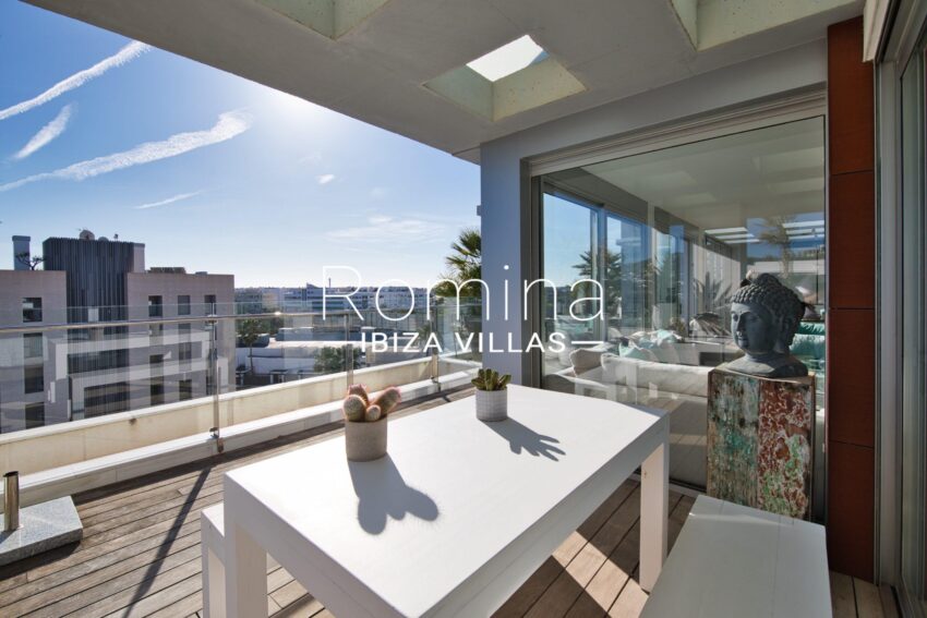 0.2.4 ROMINA IBIZA VILLAS & CO PENTHOUSE IKEBENA RV5307-02