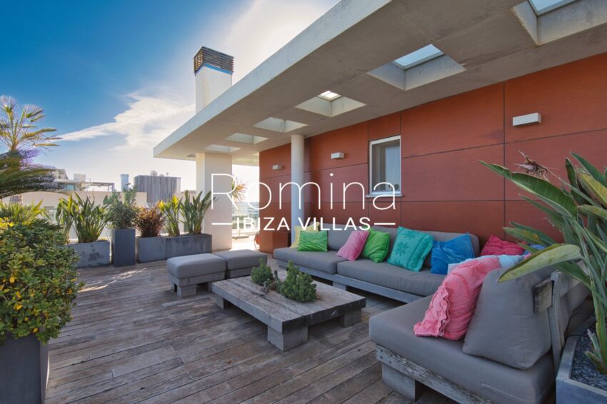 0.3.1 ROMINA IBIZA VILLAS & CO PENTHOUSE IKEBENA RV5307-02