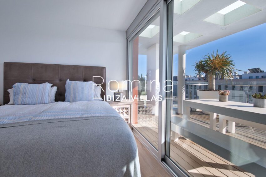 5.3 ROMINA IBIZA VILLAS & CO PENTHOUSE IKEBENA RV5307-02